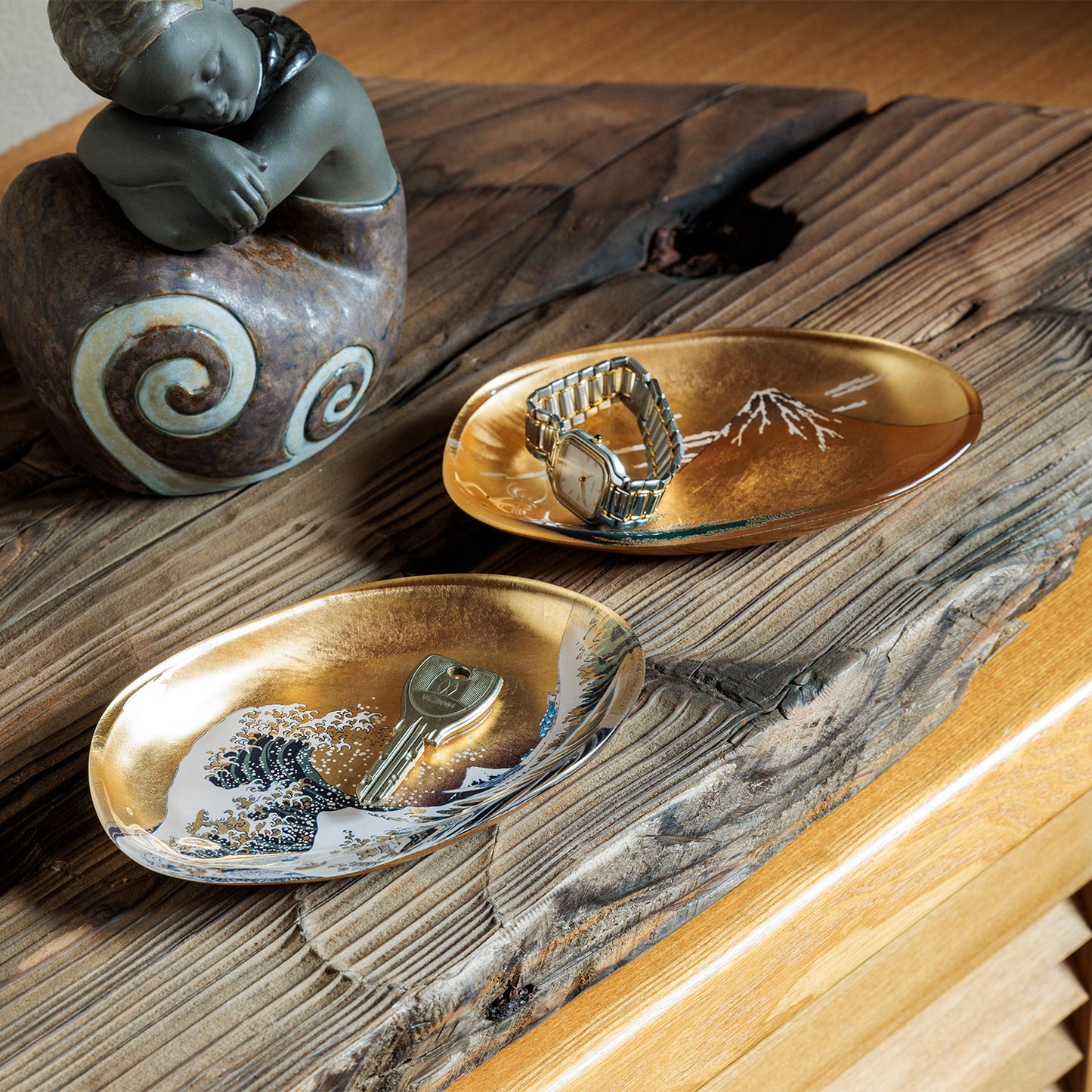 Gold Leaf Art Glass Tray (Set of 2) – Red Fuji and Great Wave (Gold)