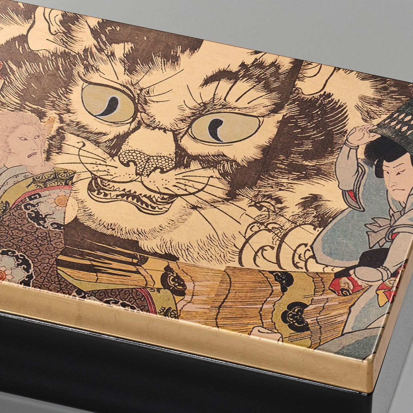 Gold Leaf Art Accessory Box – Bakeneko